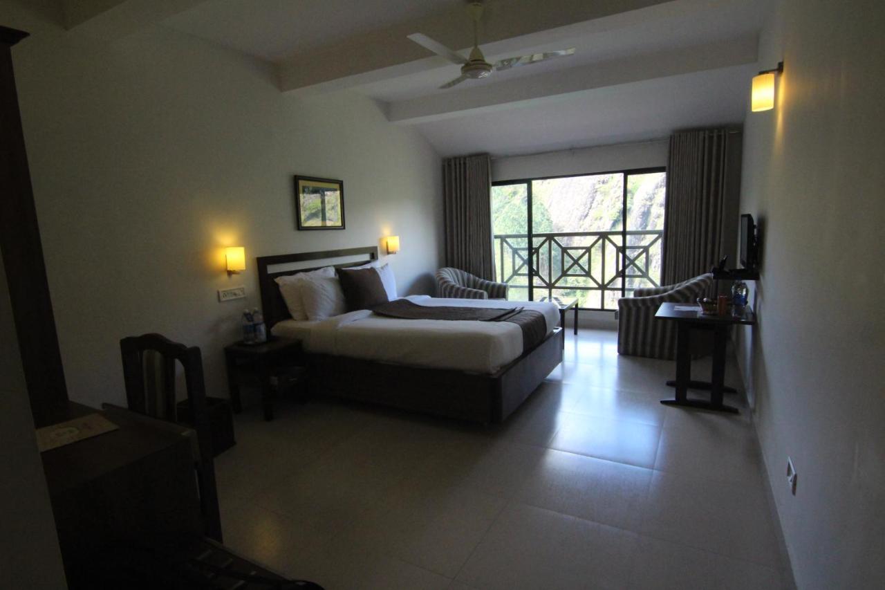 Abad Copper Castle Resort Munnar Exterior photo